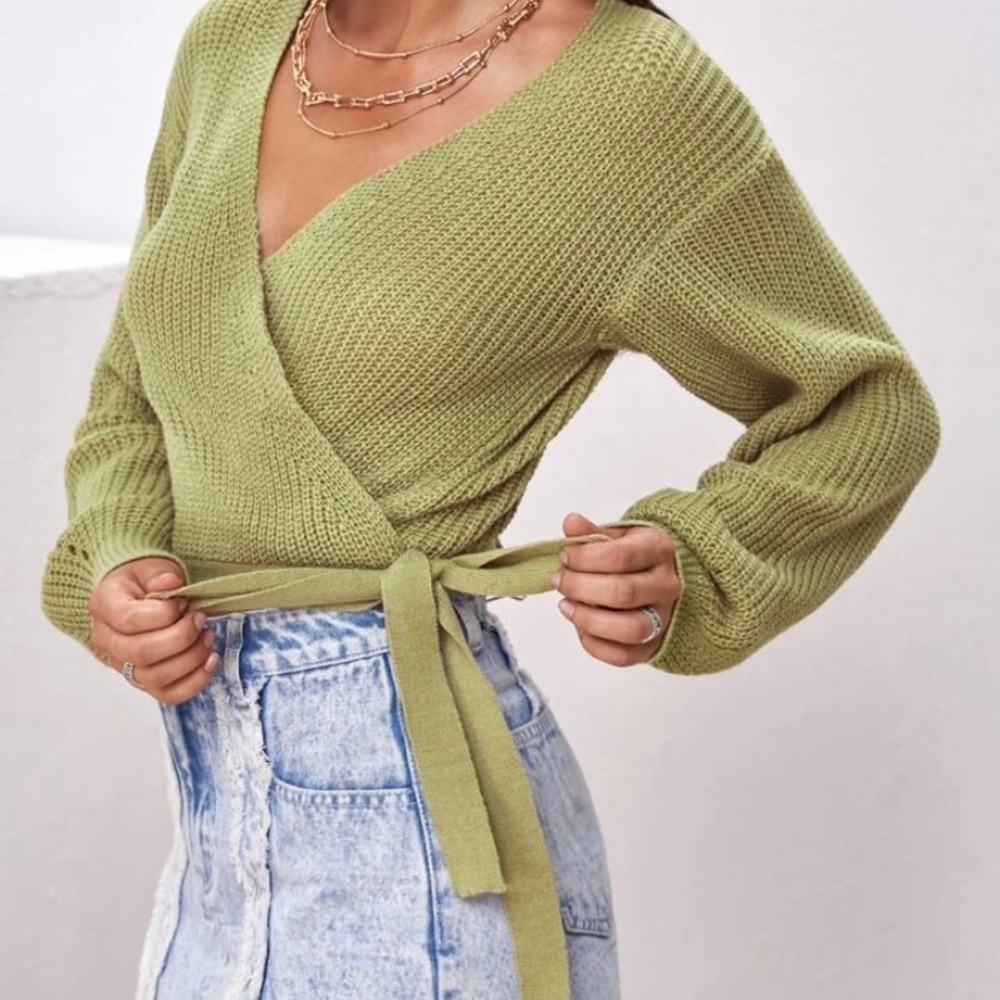 Surplice neck knot lantern sleeve cardigan